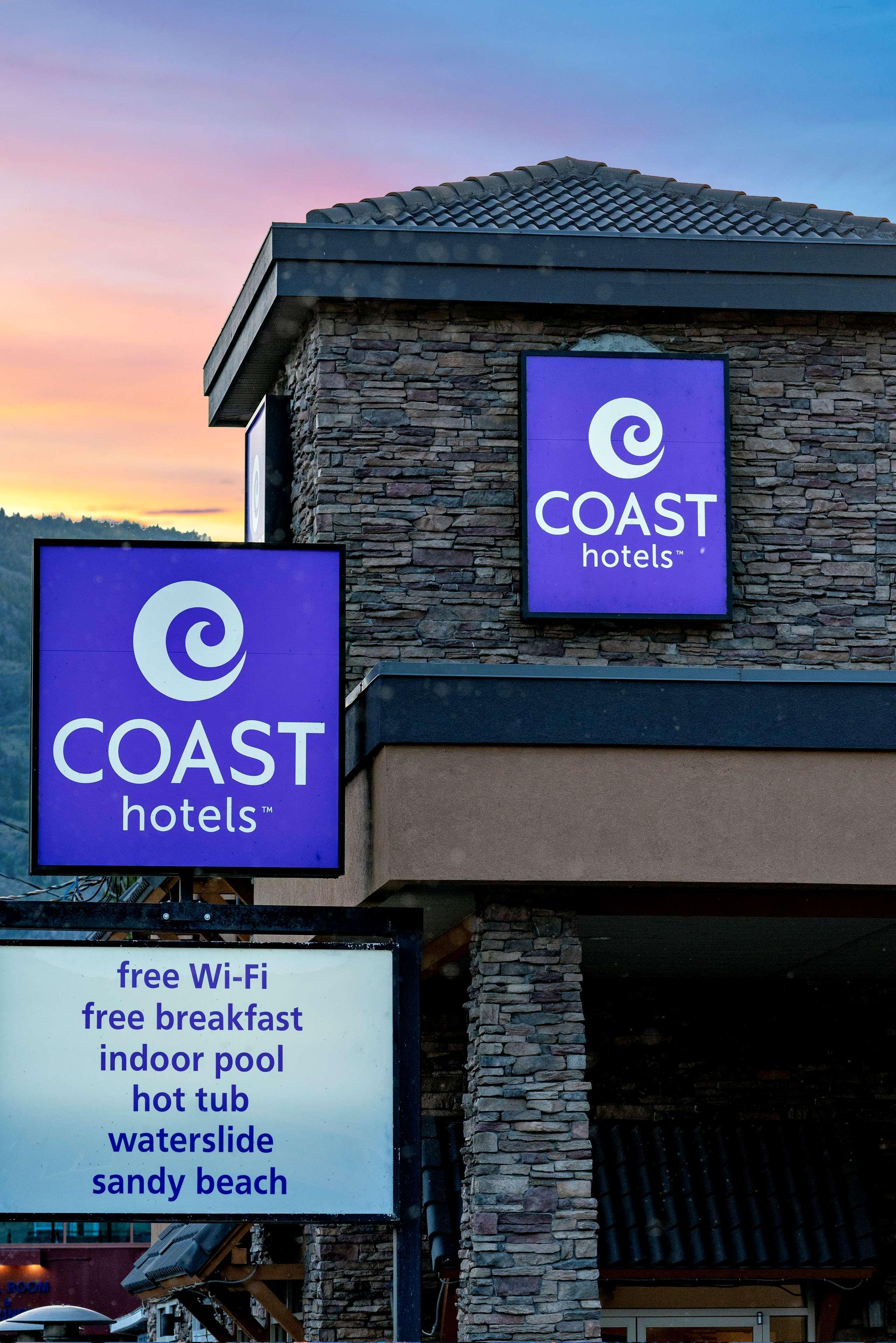 Coast Osoyoos Beach Hotel Exteriör bild