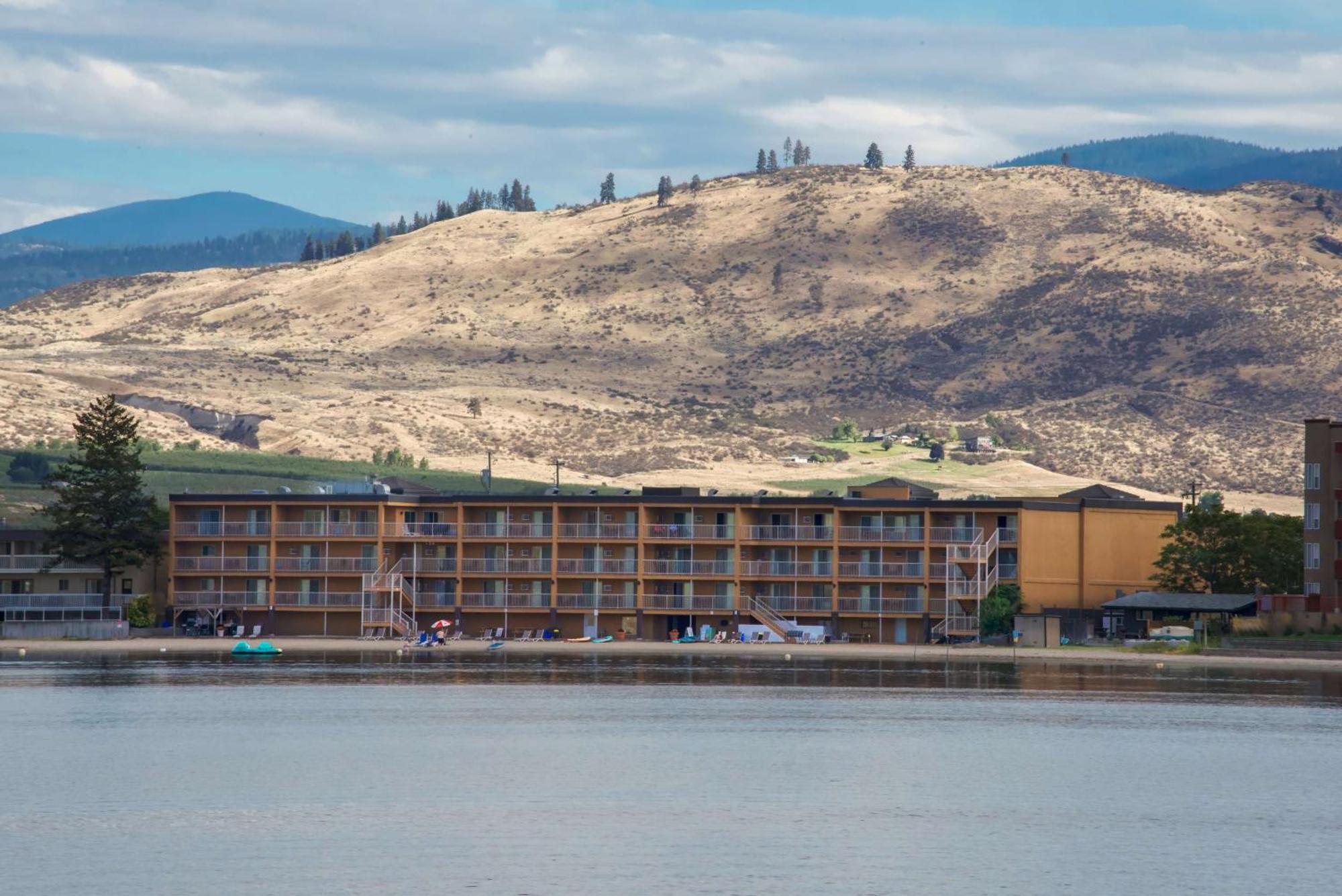 Coast Osoyoos Beach Hotel Exteriör bild